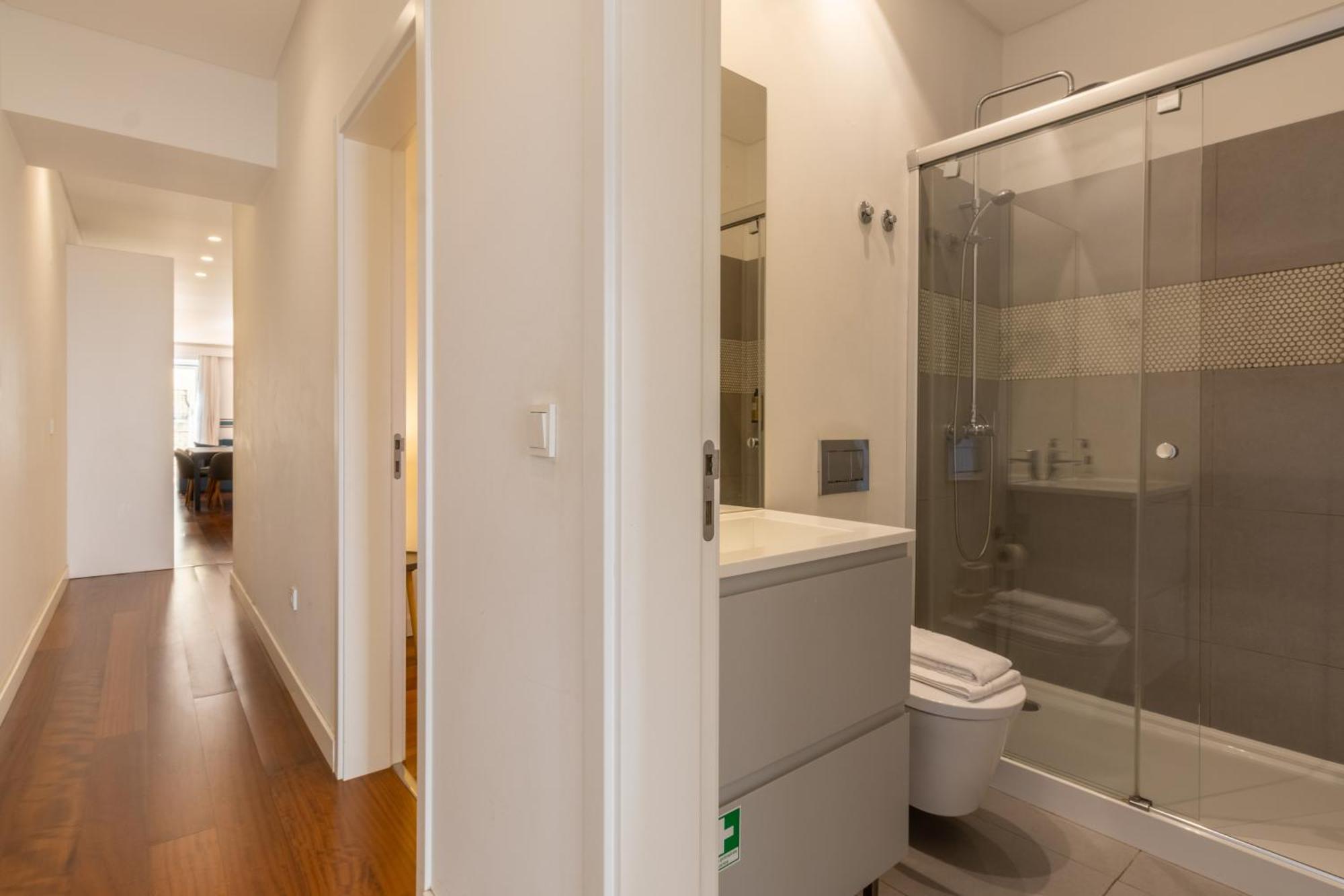 Modern 3br, Terrace, Ac/heating & Self Check-in Apartamento *