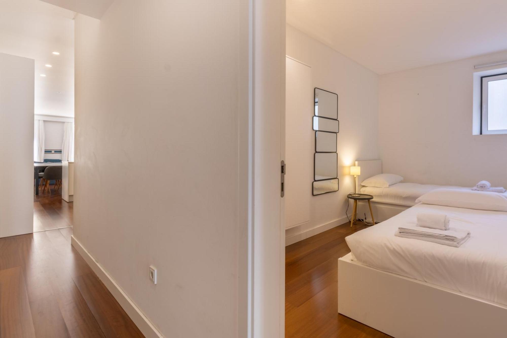 Modern 3br, Terrace, Ac/heating & Self Check-in Appartement