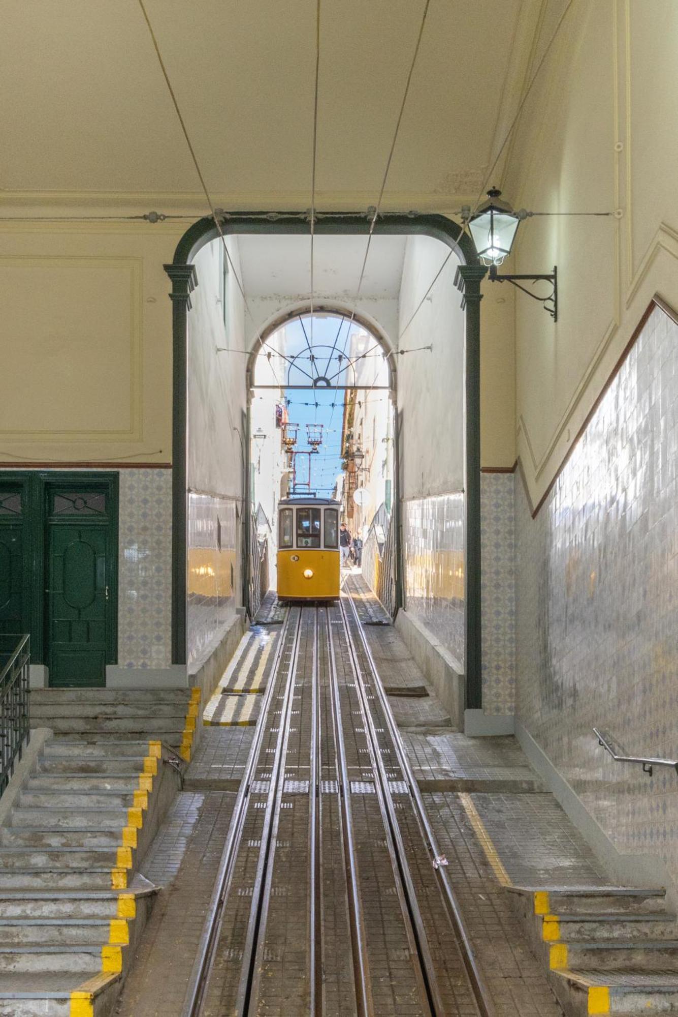 Appartement Modern 3br, Terrace, Ac/heating & Self Check-in Lisboa