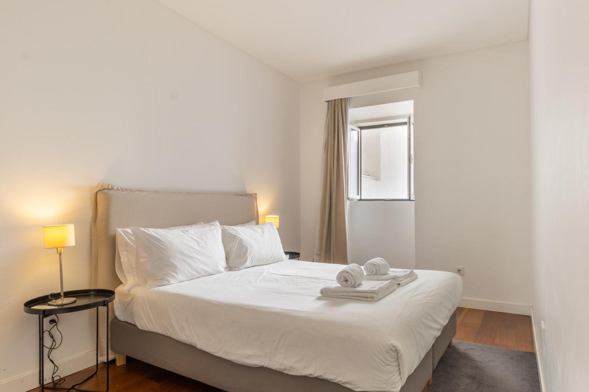 Modern 3br, Terrace, Ac/heating & Self Check-in Lisboa